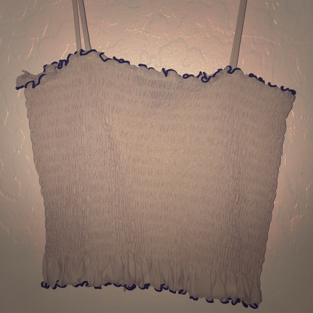 White crop too
